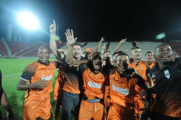 Coimbra venceu o Uberlndia por 1 a 0 e conquistou o trofu do Mdulo II do Campeonato Mineiro