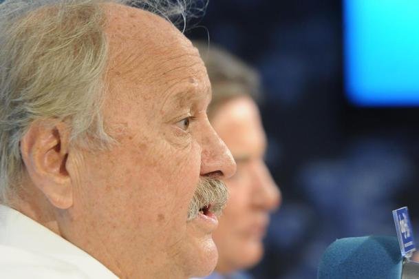 Novo gestor de futebol do Cruzeiro, Zez Perrella deu entrevista nesta sexta-feira, na Toca da Raposa II