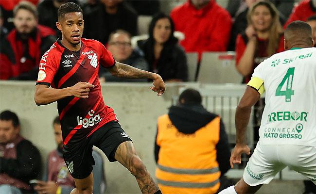 Athletico saiu atrás, buscou virada e sofreu empate do Cuiabá em casa