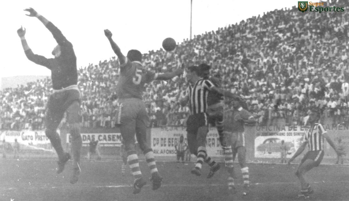 Rivalidade entre Cruzeiro e Atlético cresceu a partir nos anos 1940
