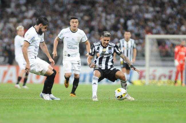 Atltico e orinthians se enfrentaram no Mineiro, neste domingo (24), em jogo vlido pela 19 rodada da Srie A do Campeonato Brasileiro.