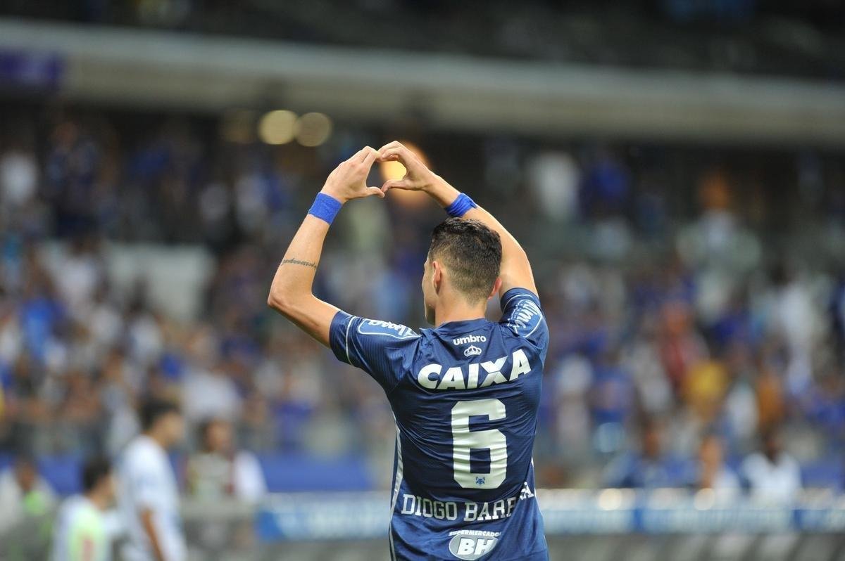 Cruzeiro vira diante do Fluminense no Mineiro e se mantm no G5 do Brasileiro