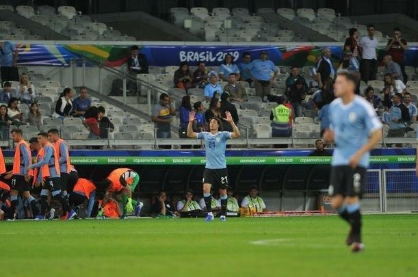 Fotos de Uruguai x Equador, no Mineiro