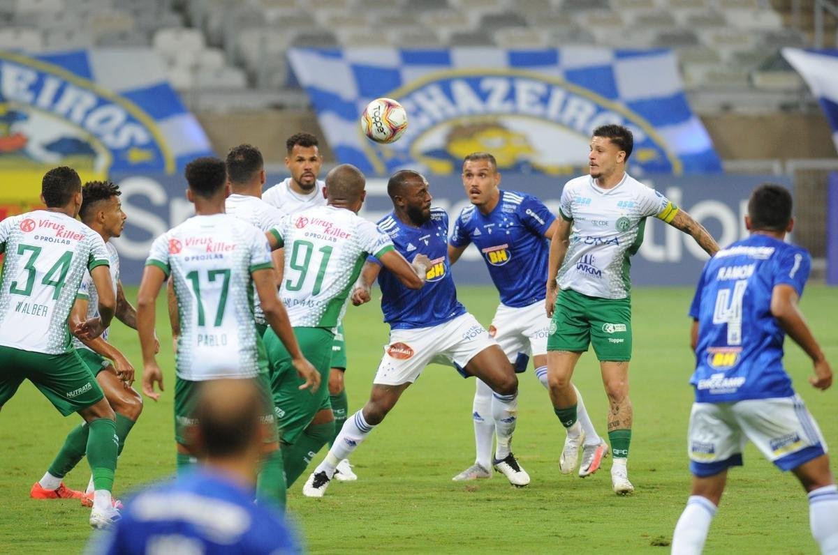 Fotos do duelo entre Cruzeiro e Guarani, no Mineiro, em Belo Horizonte, vlido pela 21 rodada da Srie B do Campeonato Brasileiro