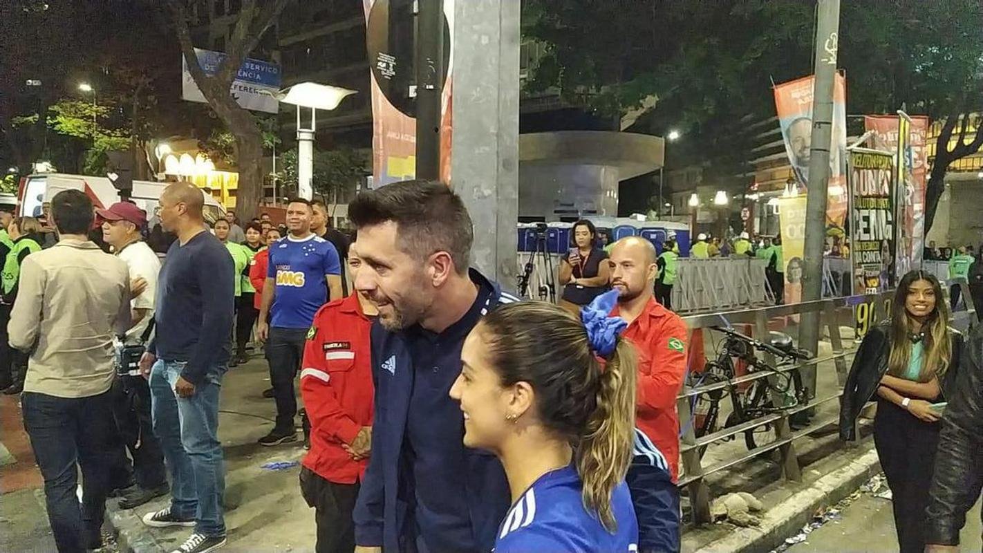 Festa do Cruzeiro na Praa 7 de Setembro, em Belo Horizonte, em comemorao ao acesso  Srie A do Campeonato Brasileiro de 2023