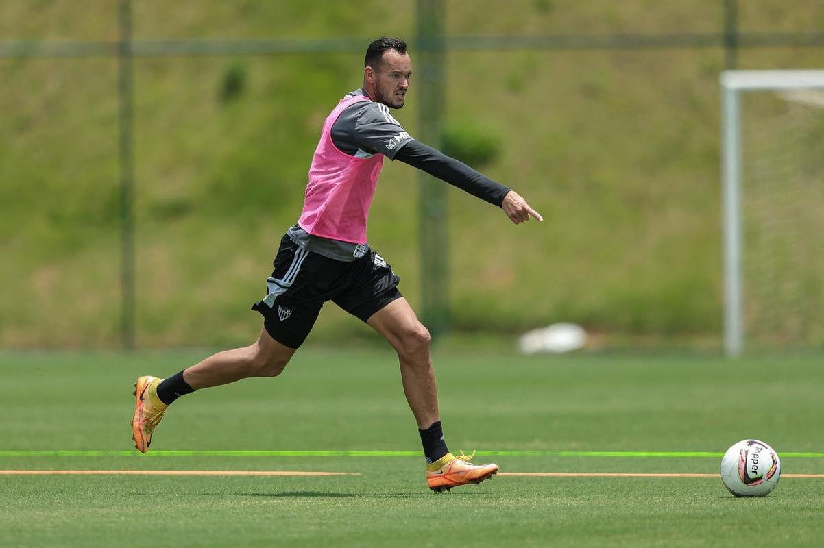 Atltico teve um dia de folga aps o empate com o Cruzeiro no clssico. Elenco de Coudet retomou atividades na Cidade do Galo na tarde desta quarta-feira (15/2).