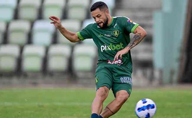 Felipe Azevedo revelou detalhes da preparao do Amrica para o confronto com o Guaran, pela Libertadores
