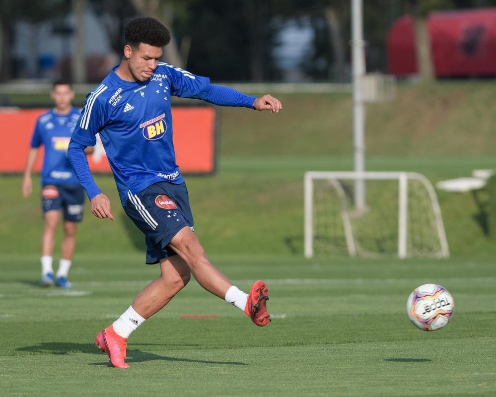 Marquinhos Gabriel, meia-atacante, 30 anos, seu ltimo clube foi o Cruzeiro

