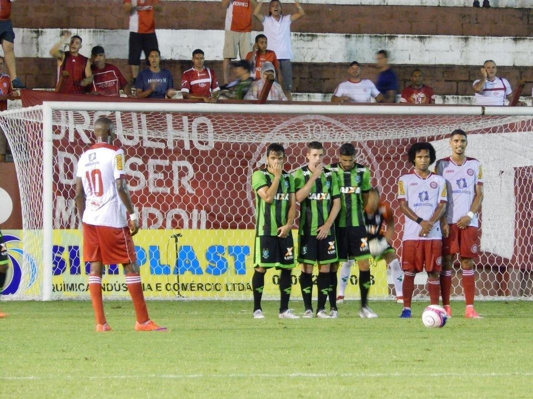 Amrica s empata com Tombense, em jogo fraco no Estdio Almeido, e pode perder posies