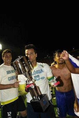 Festa dos jogadores do Cruzeiro no Barrado com a conquista do tricampeonato brasileiro