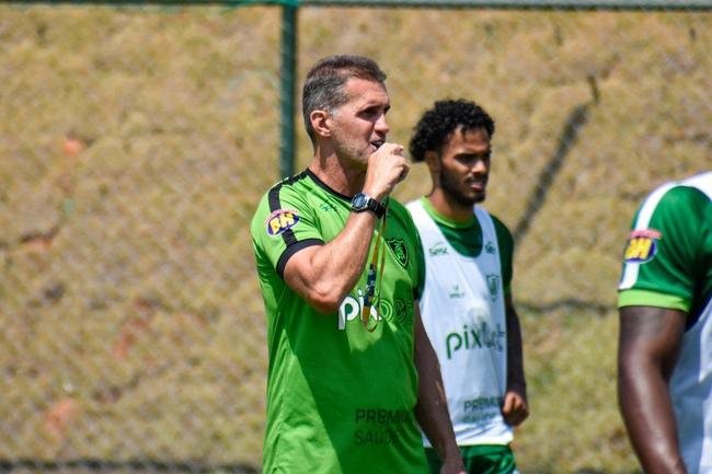 Fotos do treino do Am�rica no CT Lanna Drumond nesta sexta-feira (01/10)