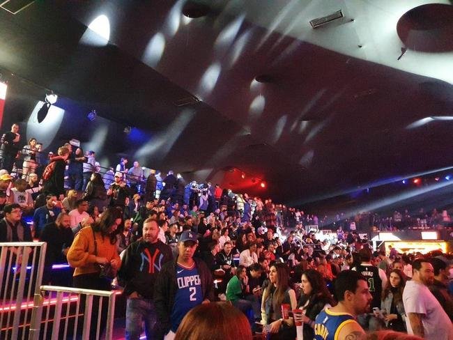 Evento da NBA reuniu milhares de fãs para acompanhar à primeira partida da final entre Celtics e Warriors