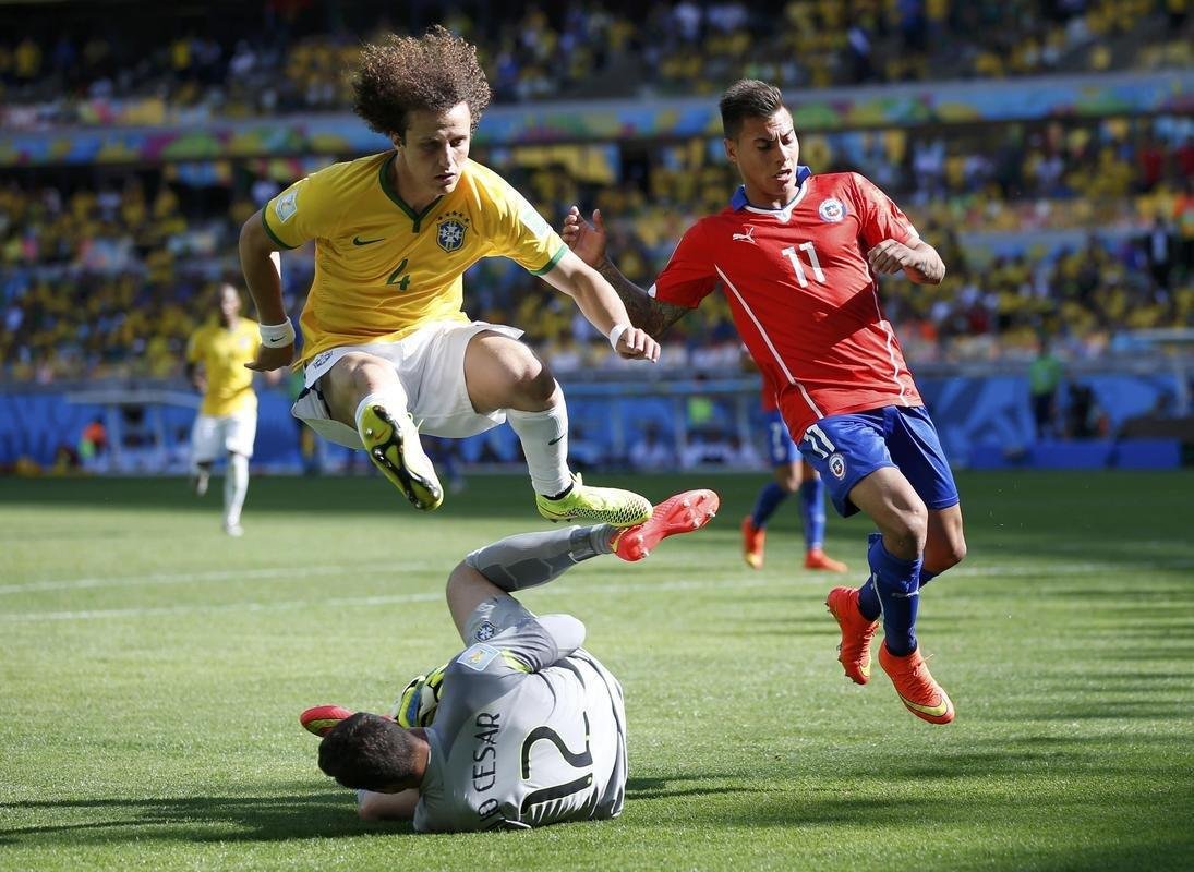 Vargas voltou ao Mineiro nas oitavas de final da Copa do Mundo de 2014, contra o Brasil. O atacante aproveitou um erro de Hulk para dar bela assistncia para Alexis Snchez empatar o jogo por 1 a 1. O jogador foi substitudo no segundo tempo e viu do banco de reservas a eliminao chilena na disputa de pnaltis.
