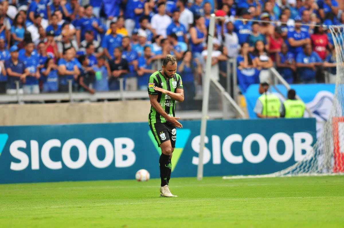Cruzeiro e Amrica se enfrentaram em clssico pela 5 rodada do Campeonato Mineiro