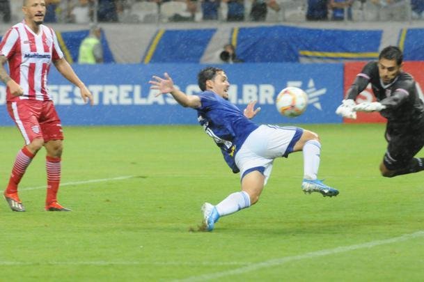 Cruzeiro x Villa Nova: veja fotos da partida vlida pela terceira rodada do Campeonato Mineiro