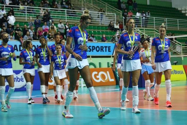 Praia venceu o Minas por 3 sets a 0, em Brusque (SC), e conquistou a Supercopa
