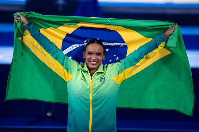 Rebeca Andrade conquistou a medalha de ouro ouro no salto