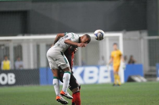 Fotos de Amrica x Brasil de Pelotas, no Independncia, pela 24 rodada da Srie B