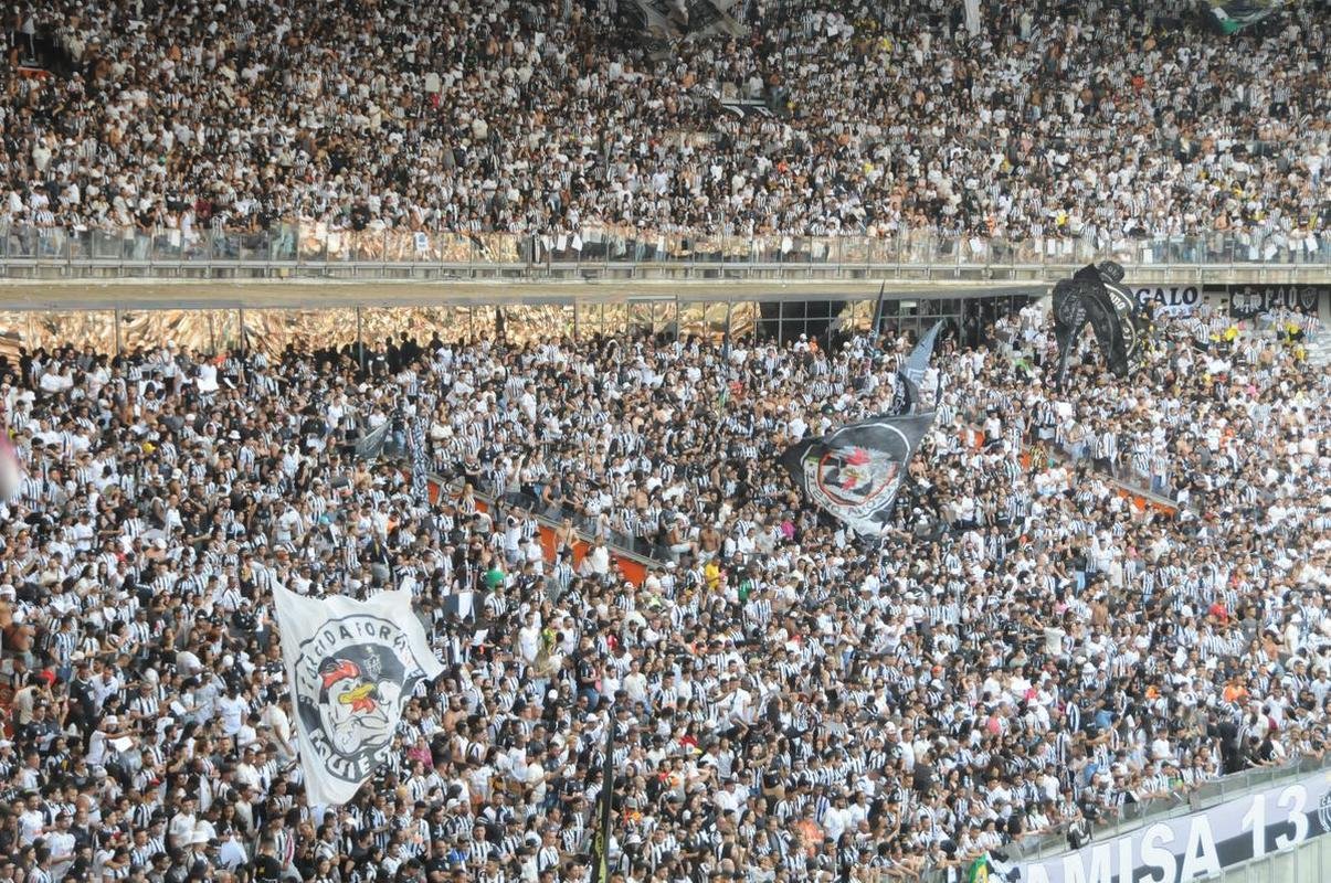 Fotos da torcida do Atltico na partida contra o Flamengo, no Mineiro, em Belo Horizonte, pela 13 rodada do Campeonato Brasileiro
