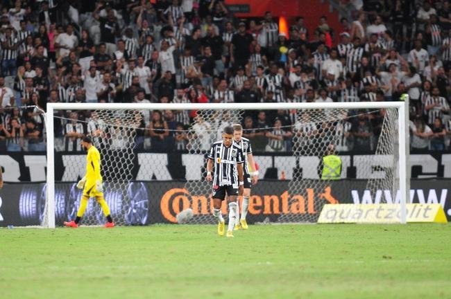 Atltico e Brasil de Pelotas-RS se enfrentaram nesta quarta-feira (12/4), no Mineiro, pela ida da terceira fase da Copa do Brasil