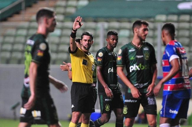 Fotos da vitria do Amrica sobre o Fortaleza, por 2 a 1, no Independncia, pela 29 rodada da Srie A do Campeonato Brasileiro