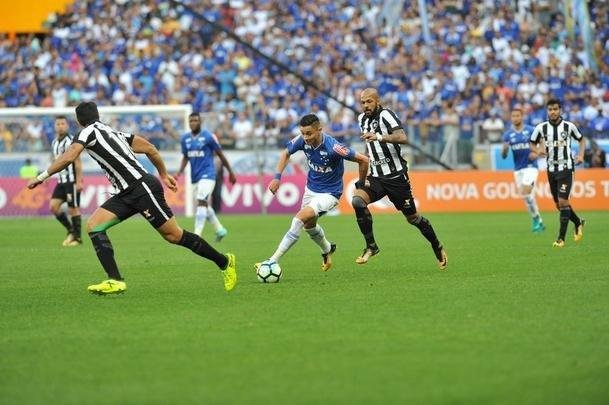 Imagens do jogo entre Cruzeiro e Botafogo, pela 19 rodada do Brasileiro, no Mineiro