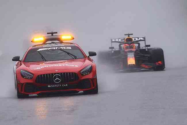 Verstappen venceu um atpico Grande Premio de Frmula 1
