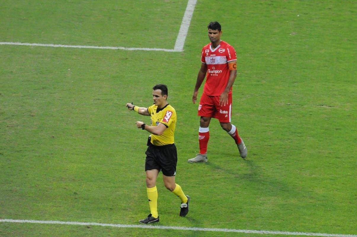 Fotos do jogo entre Cruzeiro e CRB, no Mineiro, em Belo Horizonte, pela 11 rodada da Srie B do Brasileiro