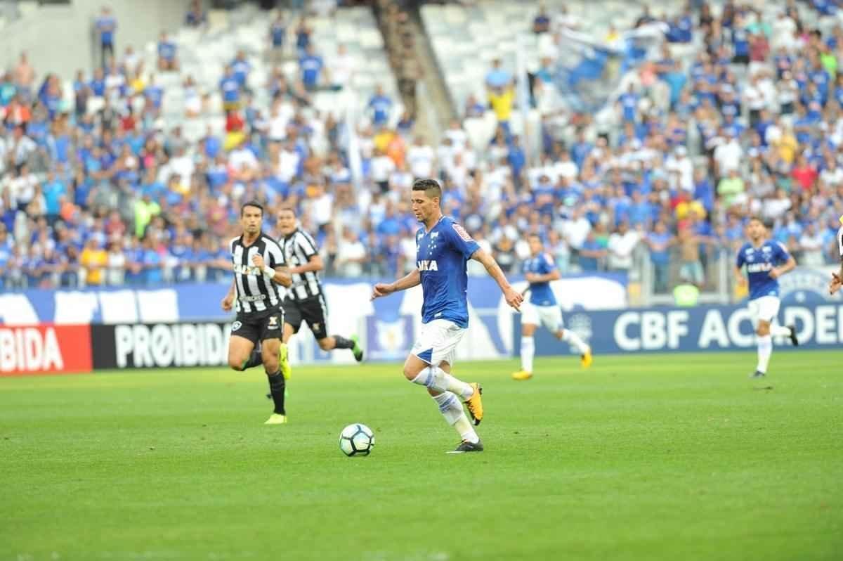 Imagens do jogo entre Cruzeiro e Botafogo, pela 19 rodada do Brasileiro, no Mineiro