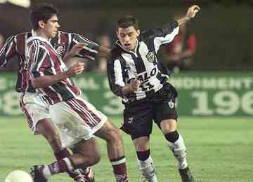 Galo e Tricolor fizeram três confrontos eliminatórios na história e equipe alvinegra levou a melhor em todos
