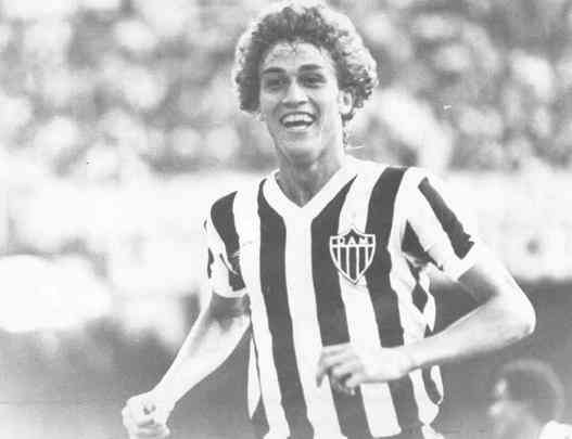 Paulinho Kiss - Revelado pelo Amrica, o atacante chegou ao Atltico em 1983 e ficou por dois anos no clube. Em 88 jogos pelo Galo, Paulinho Kiss marcou 22 gols