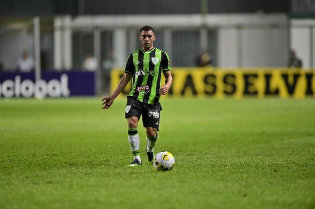 América x Coritiba: veja fotos do jogo no Independência
