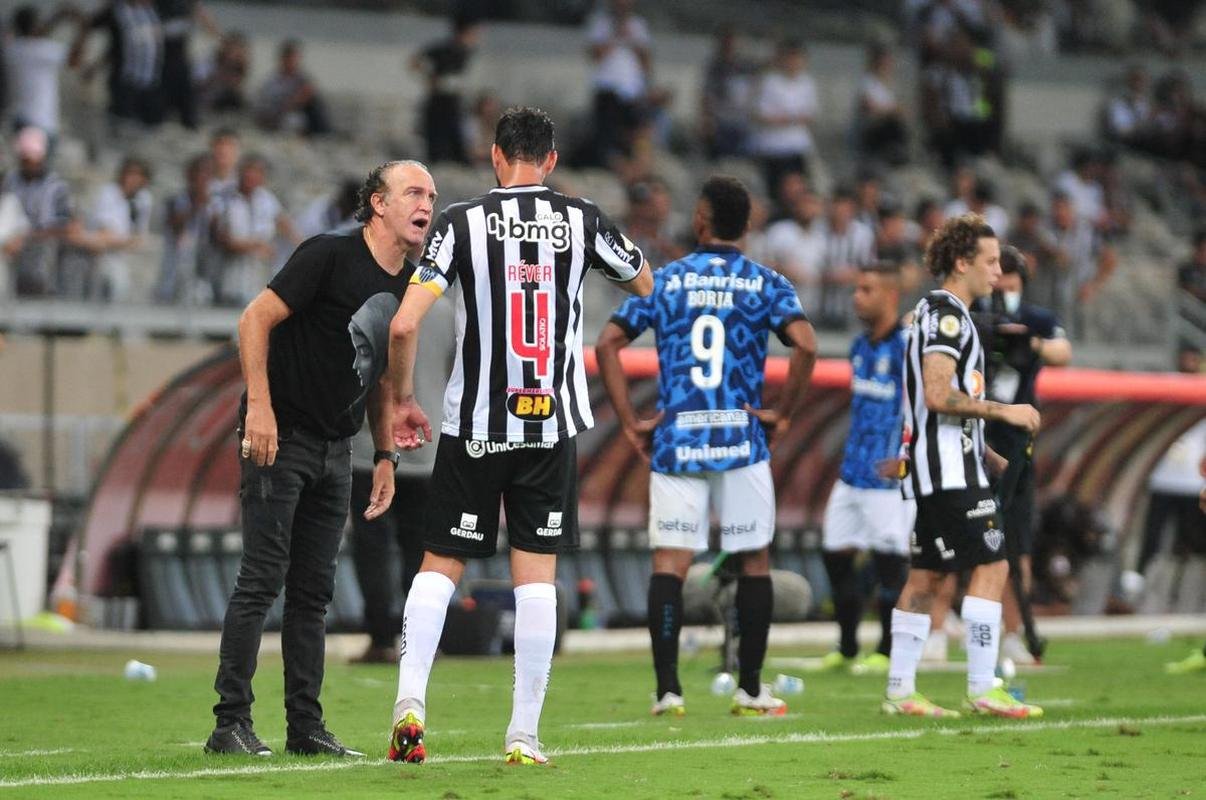 Fotos do jogo entre Atltico e Grmio, no Mineiro, em BH, pela 19 rodada do Campeonato Brasileiro