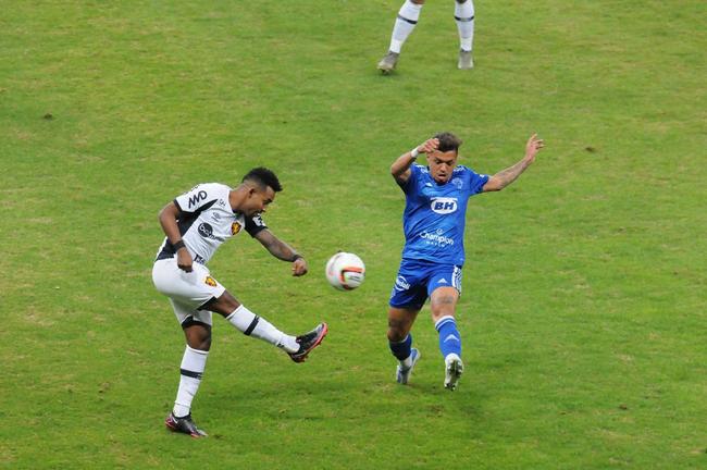 Fotos do jogo entre Cruzeiro e Sport, no Mineiro, em Belo Horizonte, pela 15 rodada da Srie B do Campeonato Brasileiro (28/6/2022)