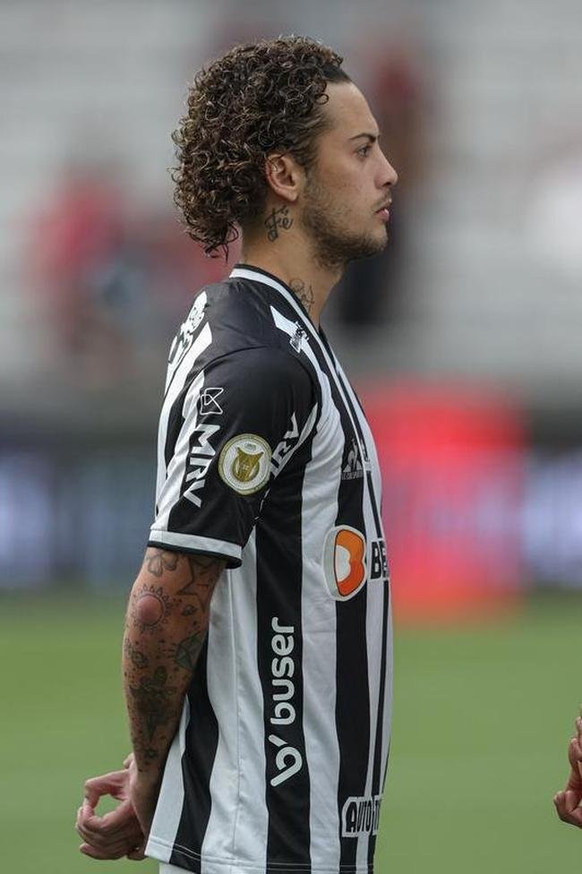 Guga (lateral-direito)