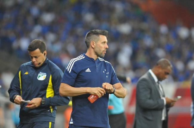 As melhores fotos do jogo entre Cruzeiro e Operrio-PR, no Mineiro, em Belo Horizonte, pela 29 rodada da Srie B do Brasileiro