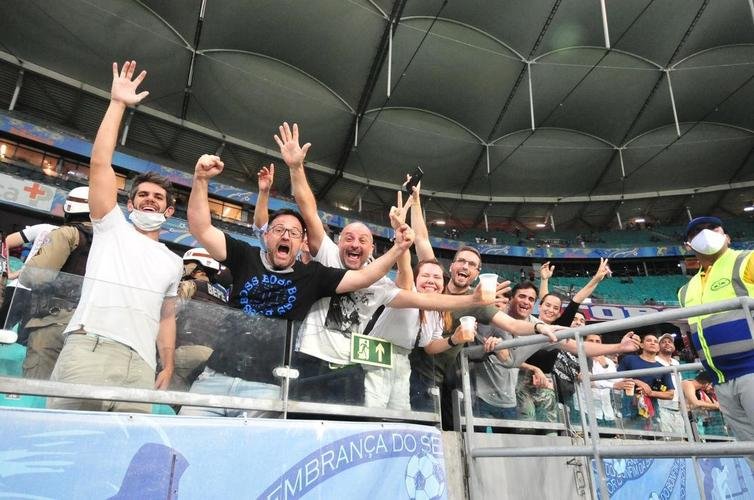Com gols de Hulk, de pnalti, e Keno (e), o Galo virou sobre o Bahia, por 3 a 2 e chegou ao bicampeonato brasileiro
