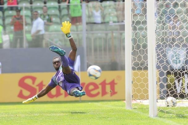 Coelho e Bugre se enfrentam neste domingo, pela 16 rodada da Srie B
