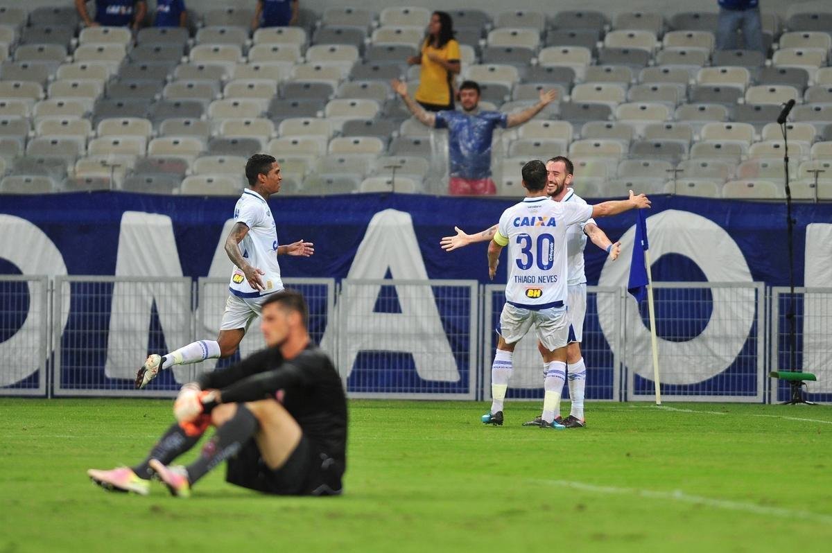 Cruzeiro vence Boa Esporte e segue invicto e lder do Campeonato Mineiro 
