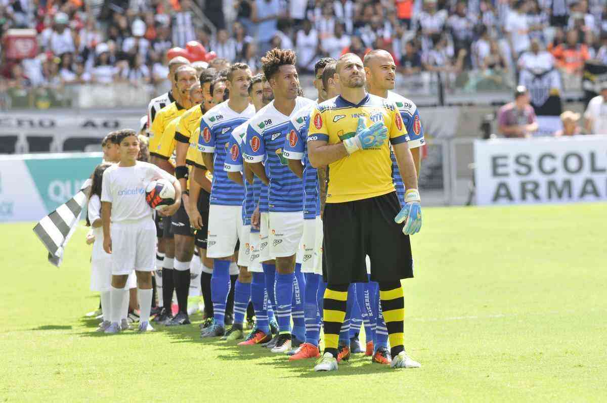 Imagens do duelo entre URT e Atltico, pela semifinal do Campeonato Mineiro