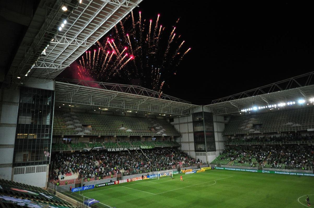 Jogadores, comisso tcnica, dirigentes e torcedores foram ao delrio no Independncia com classificao do Amrica  Libertadores