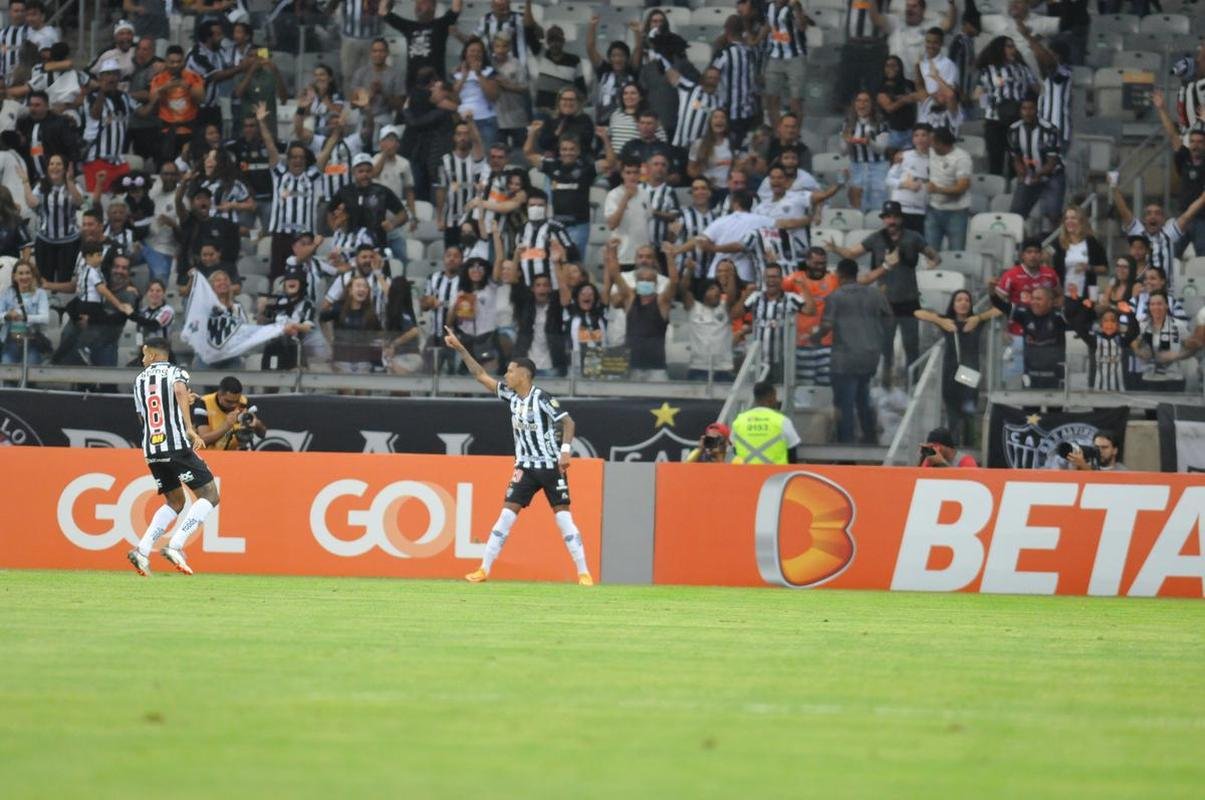 Fotos do jogo entre Atltico e Santos, no Mineiro, em Belo Horizonte, pela 11 rodada do Campeonato Brasileiro