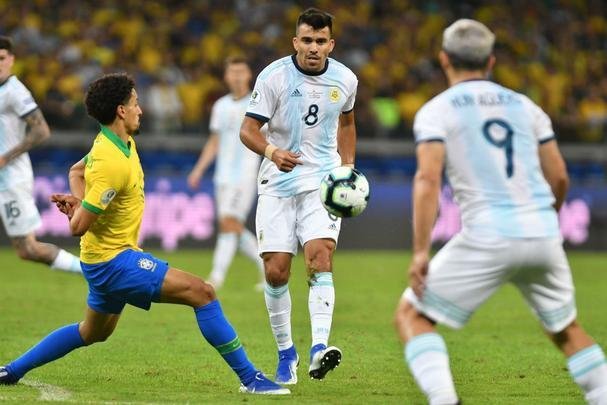 Fotos da vitria do Brasil sobre a Argentina, por 2 a 0, no Mineiro, pela semifinal da Copa Amrica; Gabriel Jesus e Firmino marcaram os gols da seleo em BH
