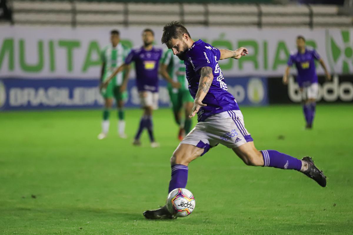 Fotos do jogo entre Juventude e Cruzeiro, em Caxias do Sul, pela Série B