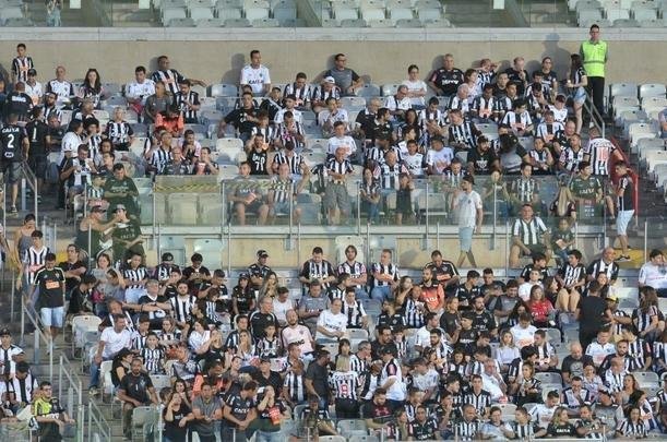 Fotos da torcida do Atltico no Mineiro, na partida contra o Cerro Porteo, pela Copa Libertadores