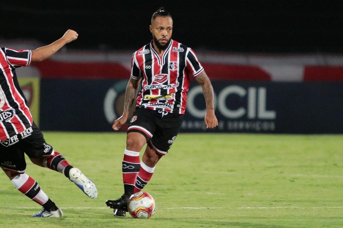 No Arruda, Jacuipense saiu na frente, com Railan. Mayco Félix, com dois gols, virou para o Santa. Os dois gols de Dinei, viraram novamente o placar, mas, nos minutos finais, Toty empatou para o Tricolor.