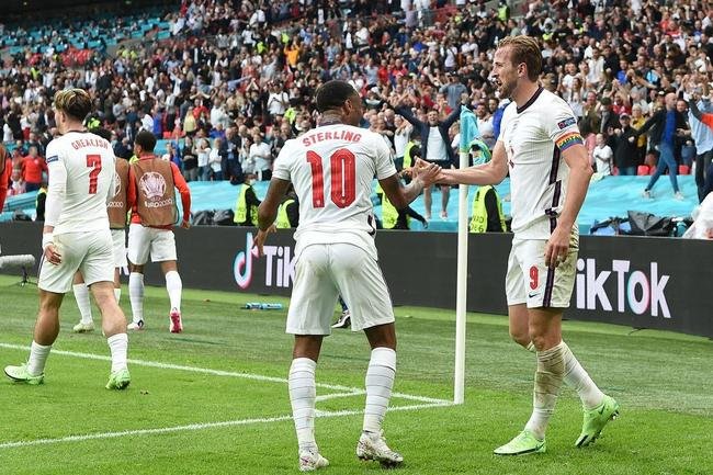 Fotos do gol de Harry Kane, da Inglaterra, sobre a Alemanha, em Wembley. Ingleses venceram por 2 a 0 e avan�aram �s quartas de final da Eurocopa