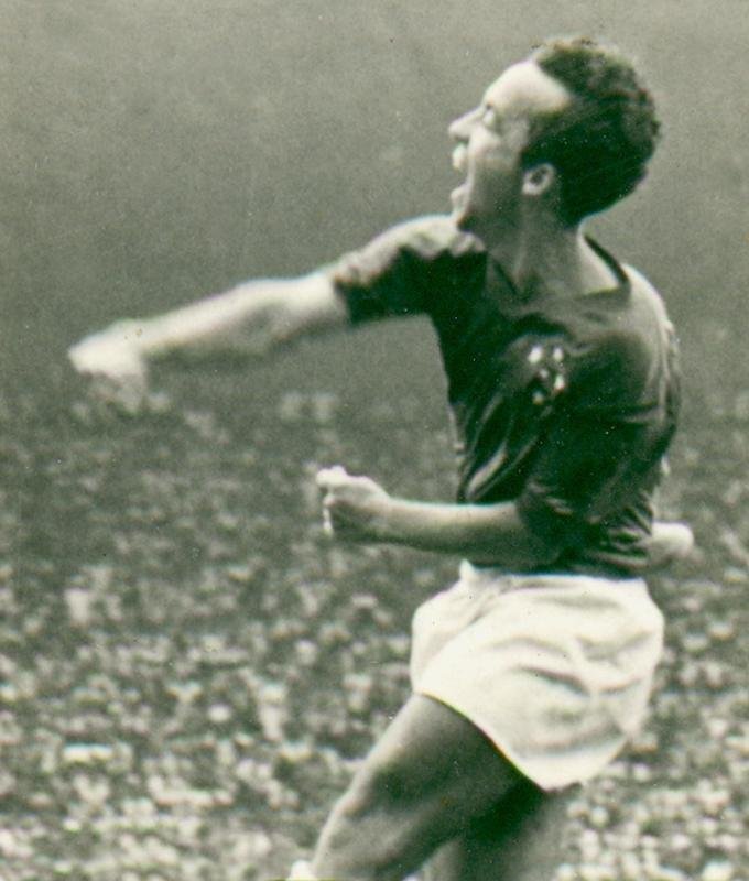 Sete ttulos - Tosto (atacante). Perodo: 1964 a 1972. Conquistas: Campeonato Brasileiro (1966), Mineiro (1965, 1966, 1967, 1968, 1969 e 1972).