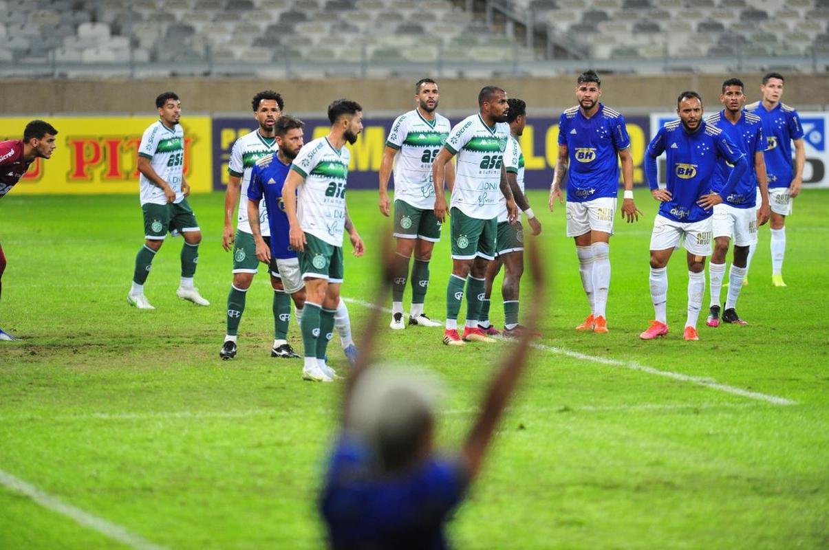 Fotos do jogo entre Cruzeiro e Guarani, no Mineiro, em Belo Horizonte, pela oitava rodada da Srie B do Campeonato Brasileiro de 2021