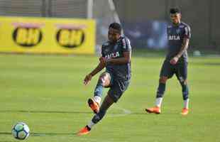 Atltico derrotou Coimbra em jogo-treino na Cidade do Galo com gols de Galdezani, Edinho e Fbio Santos